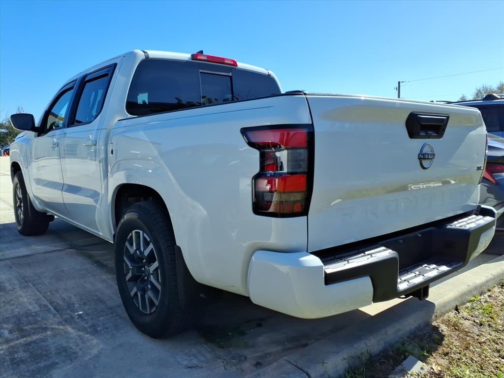 2024 Nissan Frontier SL