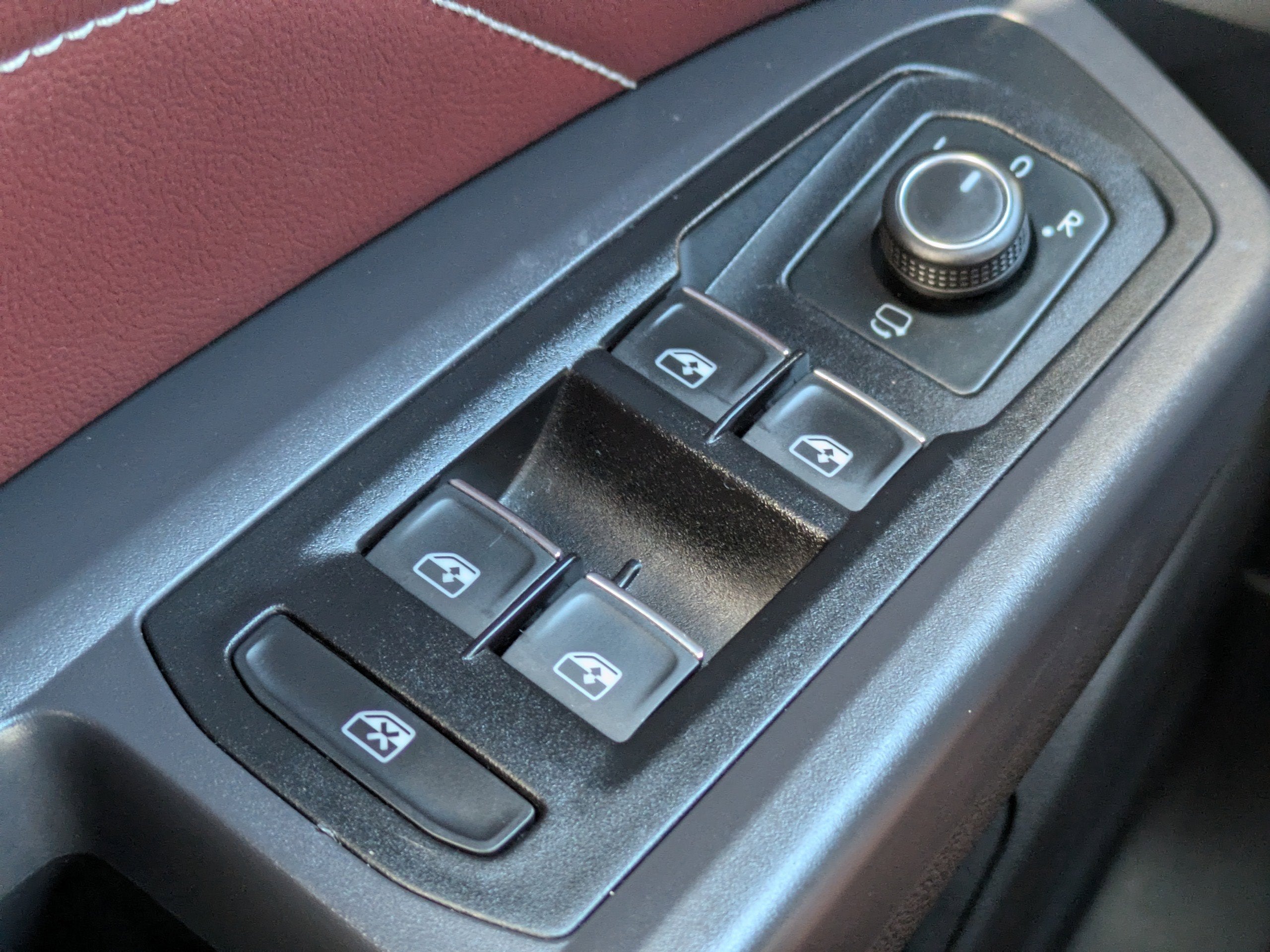 2021 Volkswagen Atlas Cross Sport 3.6L V6 SEL Premium R-Line