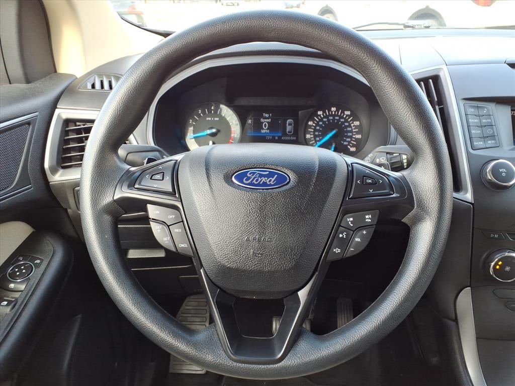 2016 Ford Edge SE