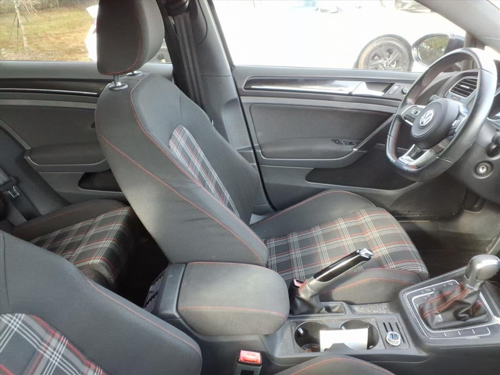 2017 Volkswagen Golf GTI S