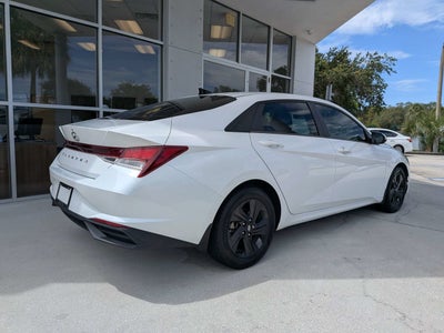 2022 Hyundai Elantra SEL