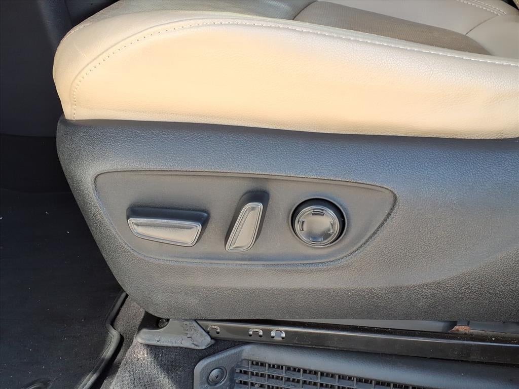 2022 Toyota Sienna Limited 7 Passenger