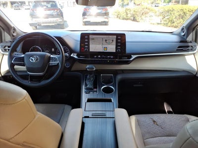 2022 Toyota Sienna Limited 7 Passenger