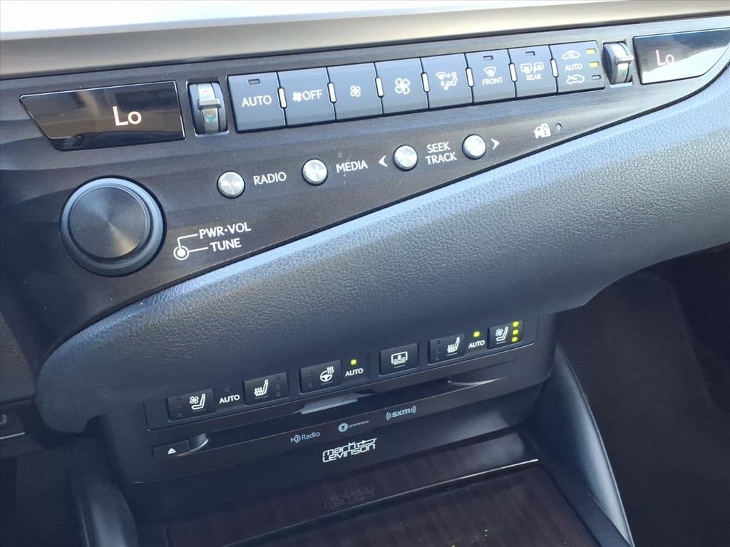 2019 Lexus ES 300h 300h Luxury