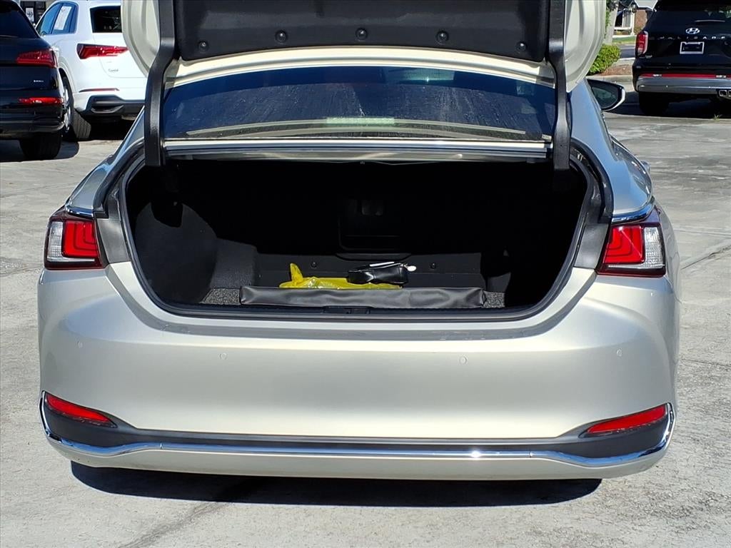 2019 Lexus ES 300h 300h Luxury