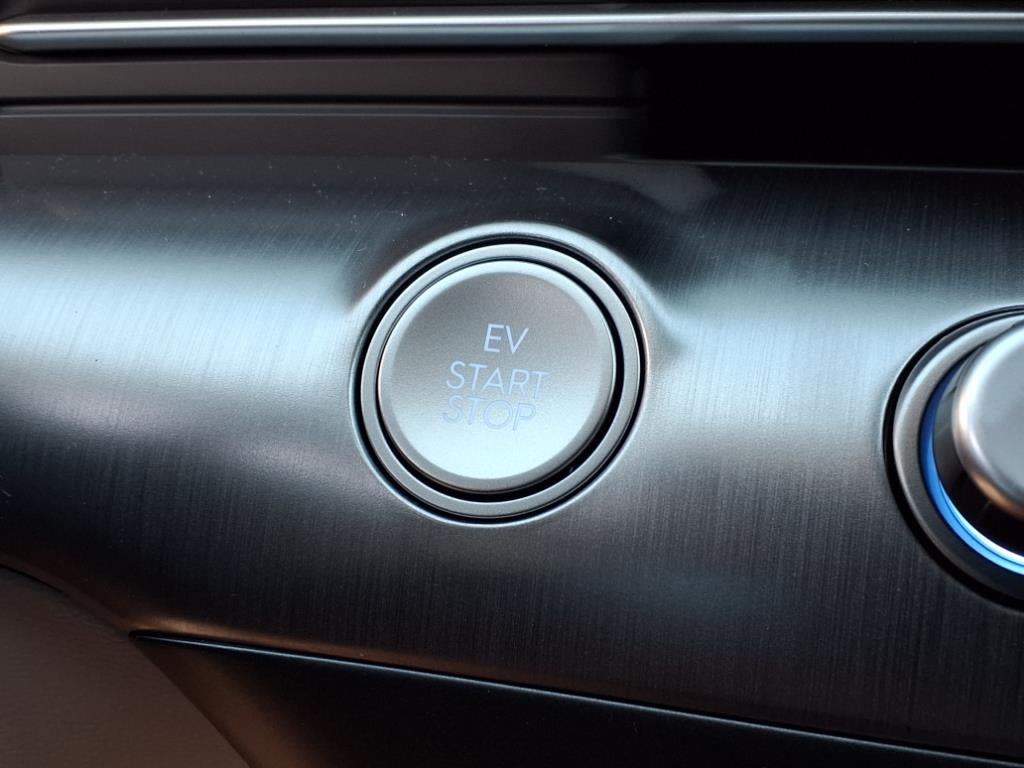 2025 Hyundai KONA Electric SEL CERTIFIED