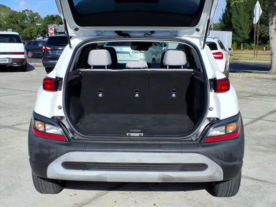 2022 Hyundai KONA SE