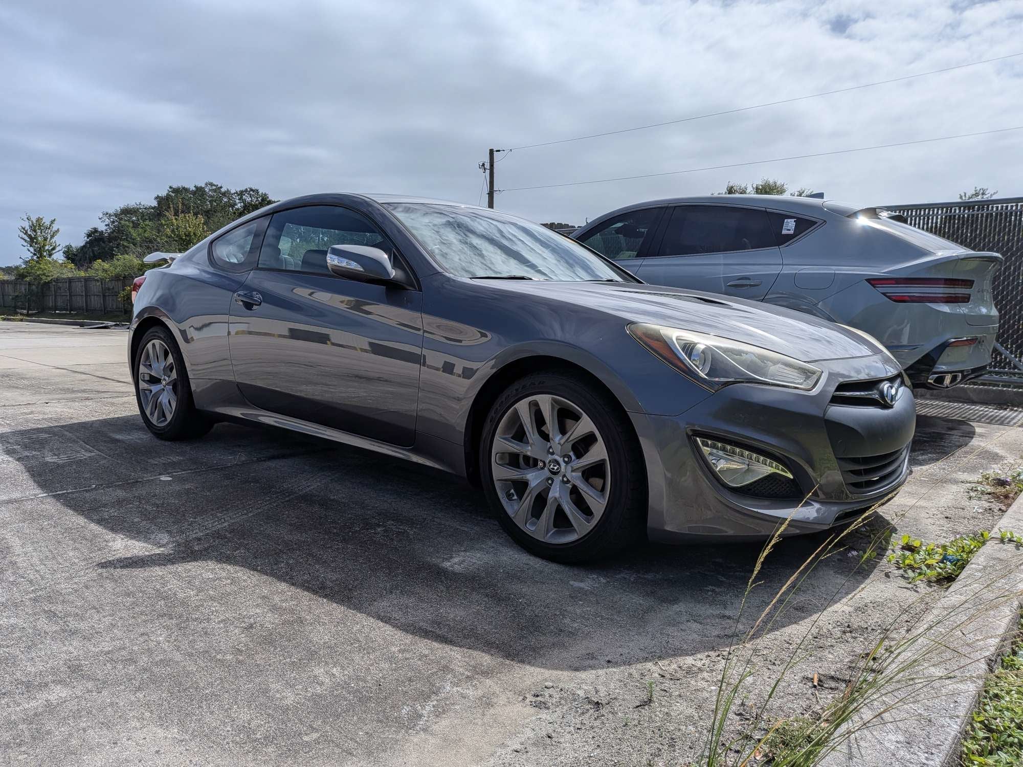2016 Hyundai Genesis Coupe 3.8L Base
