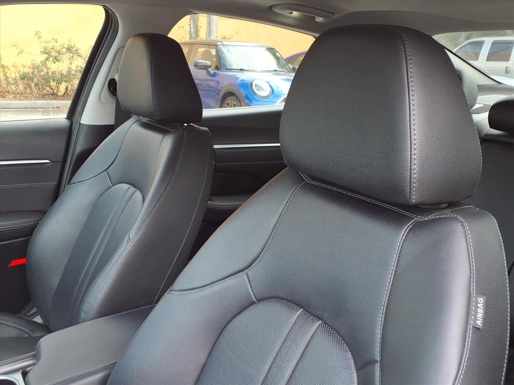 2022 Hyundai SONATA Limited