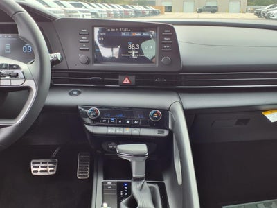 2025 Hyundai ELANTRA SEL Sport