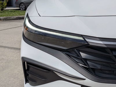 2025 Hyundai Elantra SEL Sport
