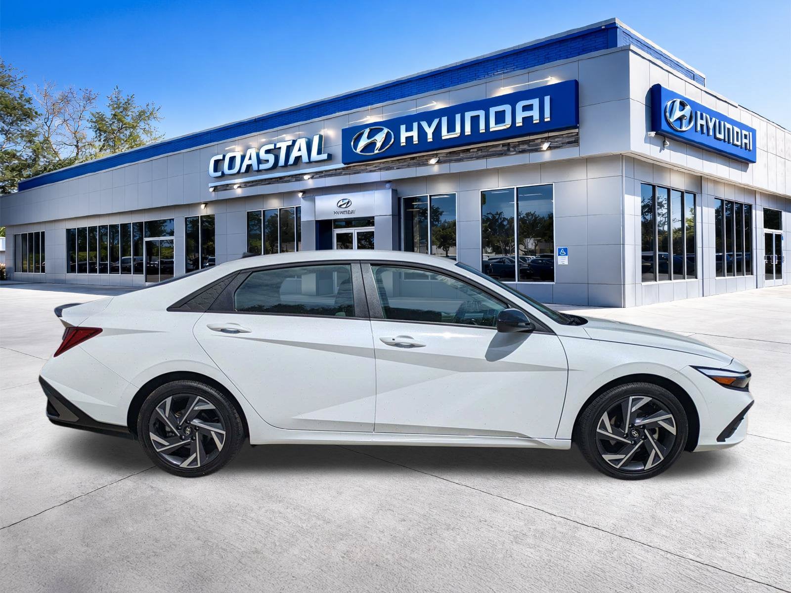 2025 Hyundai Elantra Hybrid SEL Sport