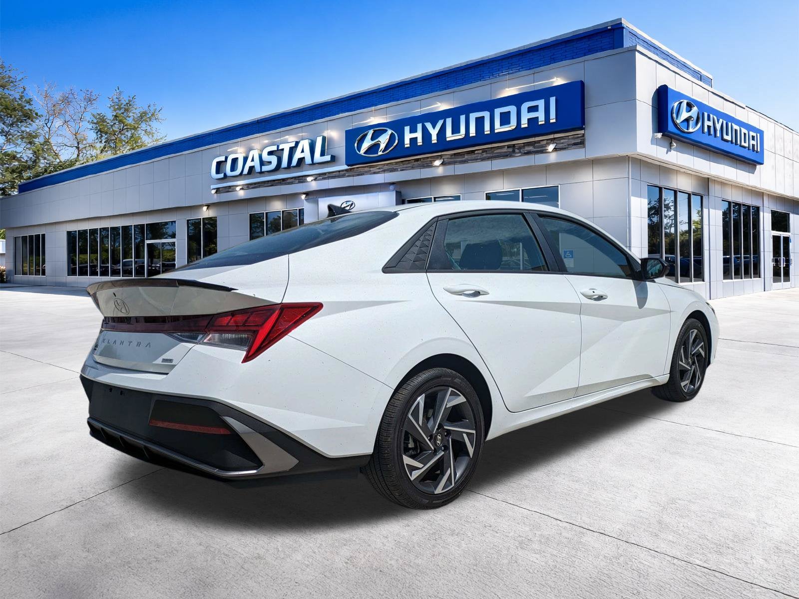 2025 Hyundai Elantra Hybrid SEL Sport