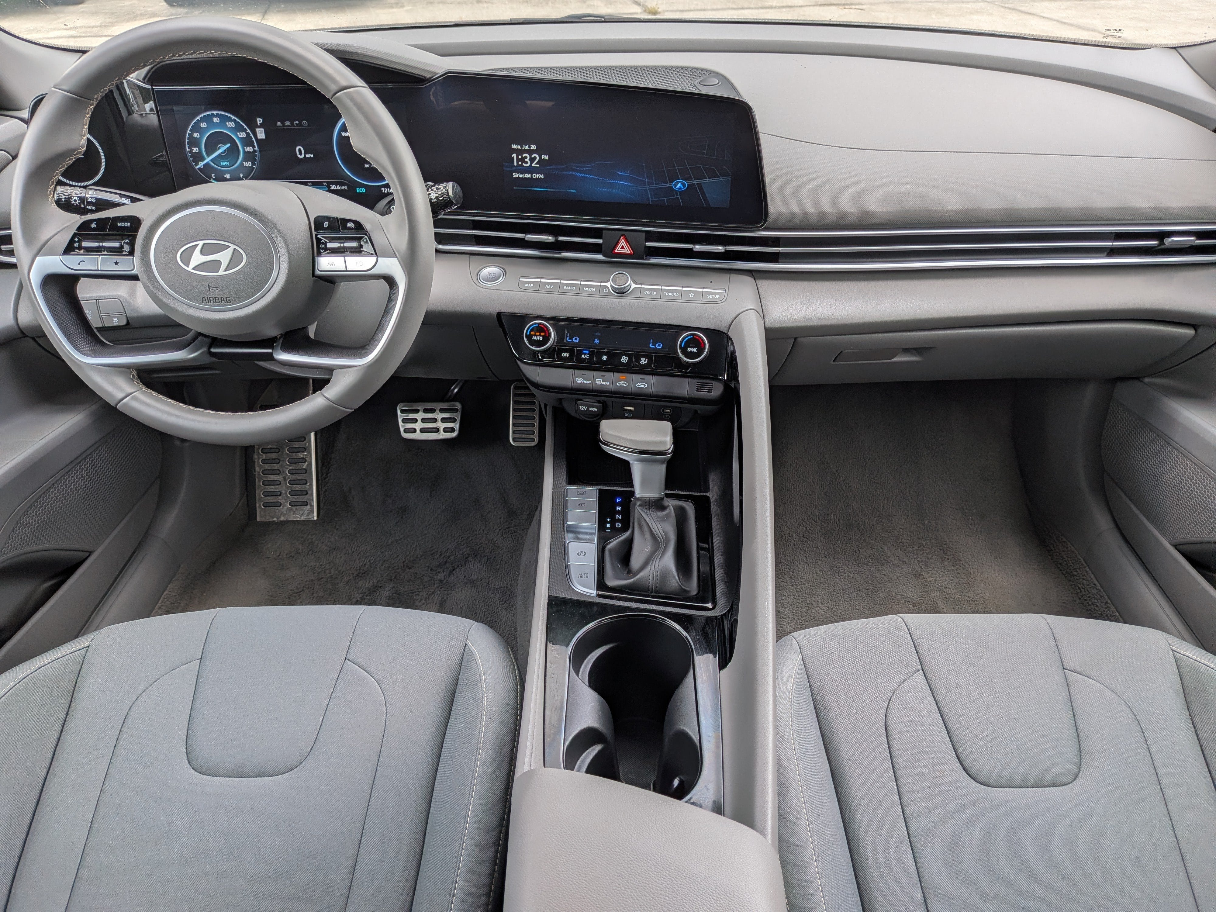 2025 Hyundai Elantra Hybrid SEL Sport