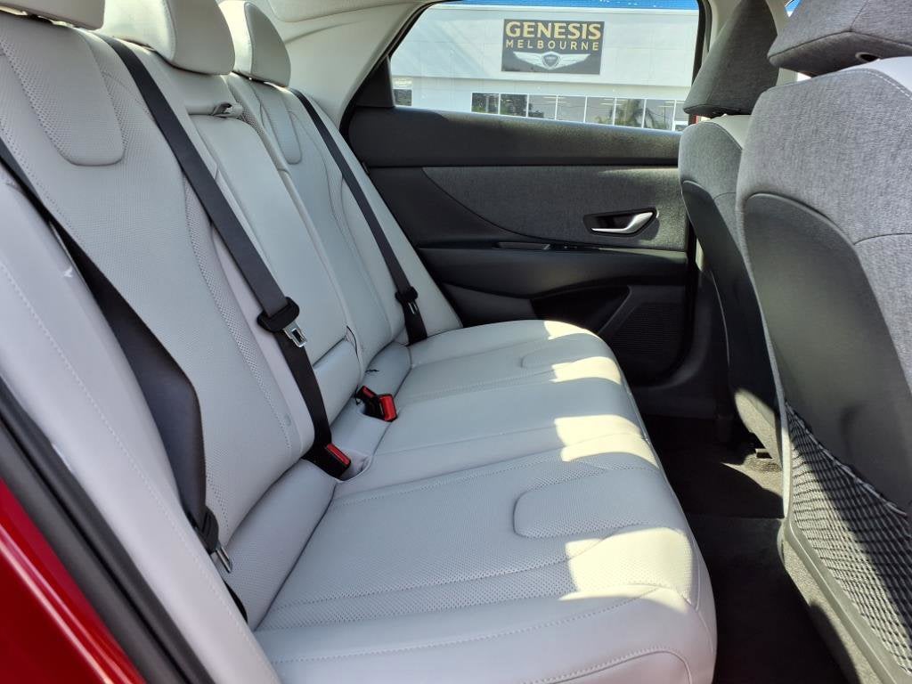 2025 Hyundai Elantra Hybrid Limited