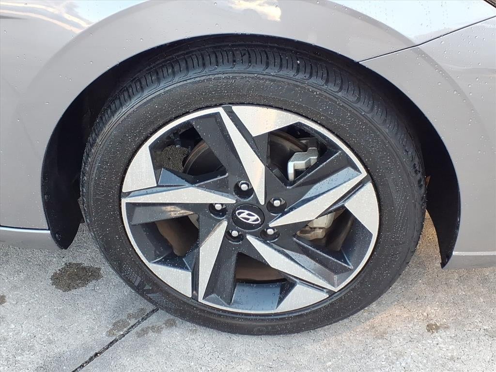 2023 Hyundai ELANTRA Limited CERTIFIED