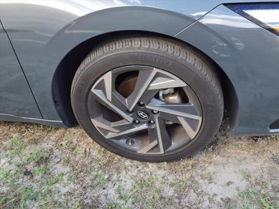 2024 Hyundai ELANTRA Limited CERTIFIED