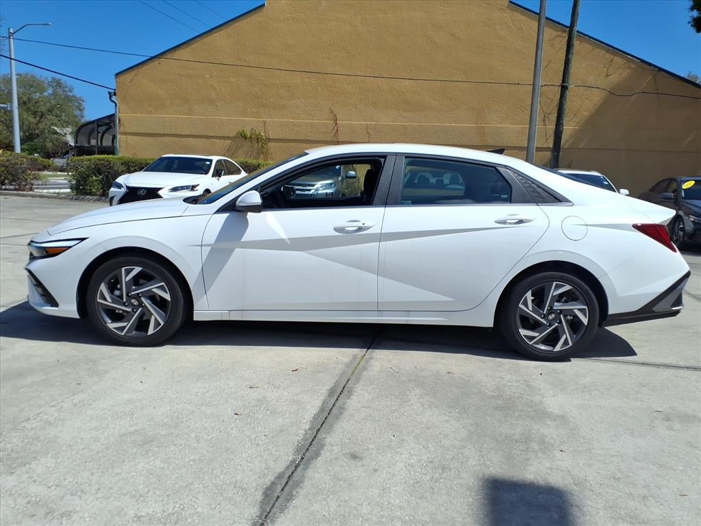 2025 Hyundai ELANTRA SEL Convenience