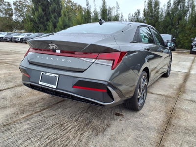2025 Hyundai ELANTRA SEL Convenience
