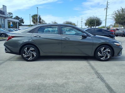 2025 Hyundai ELANTRA SEL Convenience