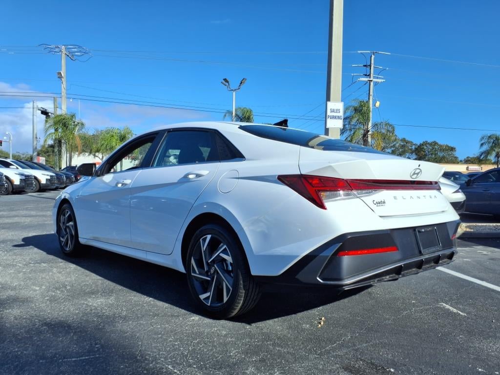 2025 Hyundai ELANTRA SEL Convenience