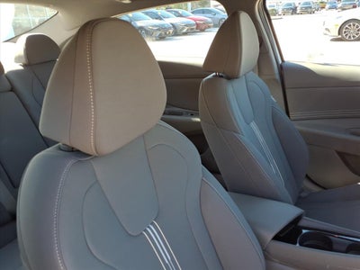 2025 Hyundai ELANTRA SEL Convenience