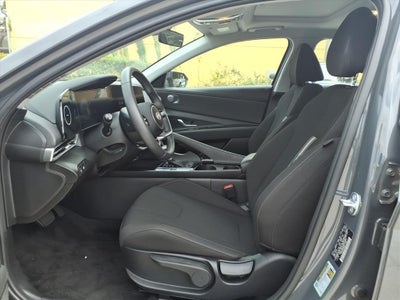 2025 Hyundai ELANTRA SEL Convenience