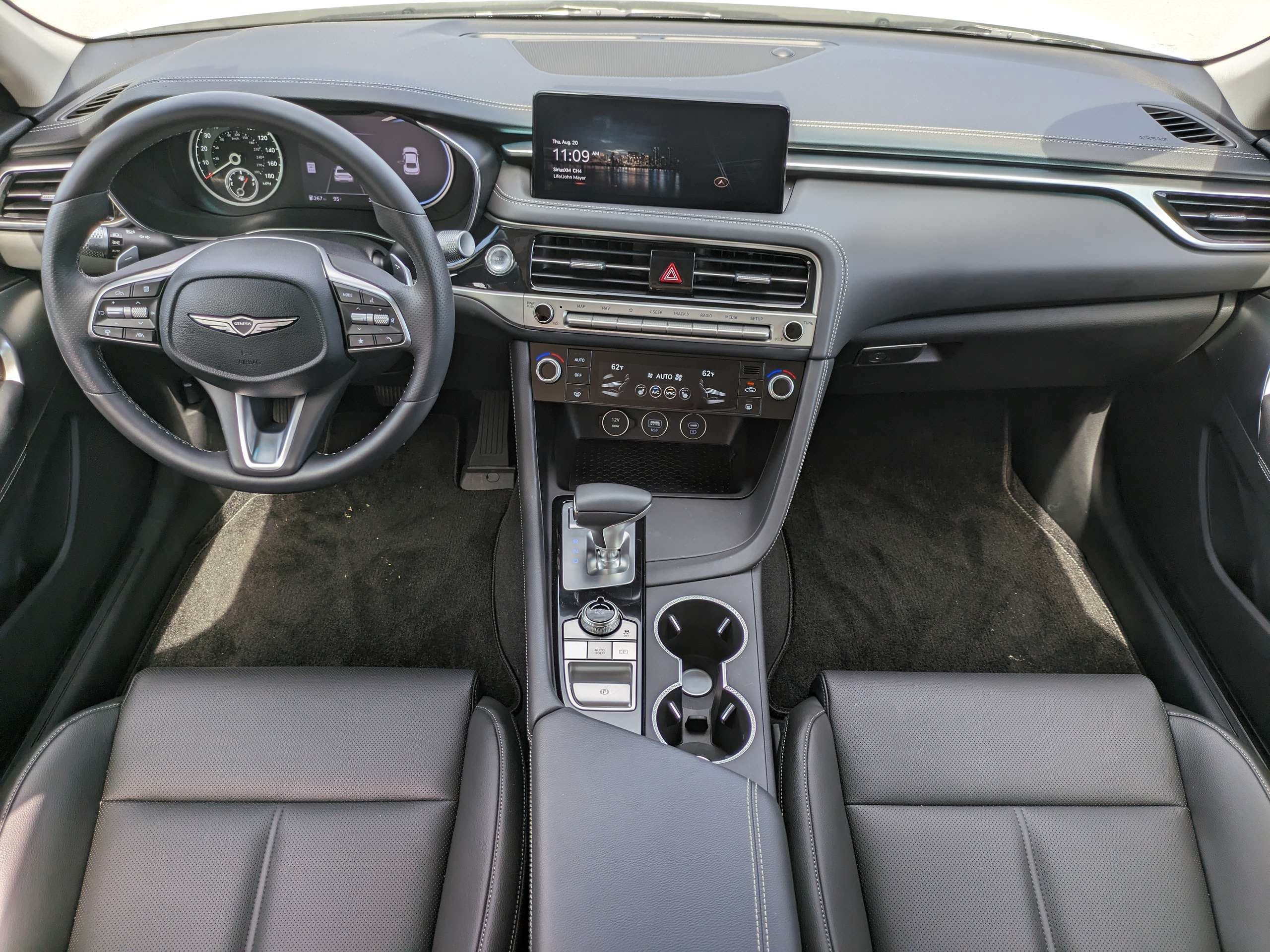 2026 GENESIS G70 Standard - Photo 15