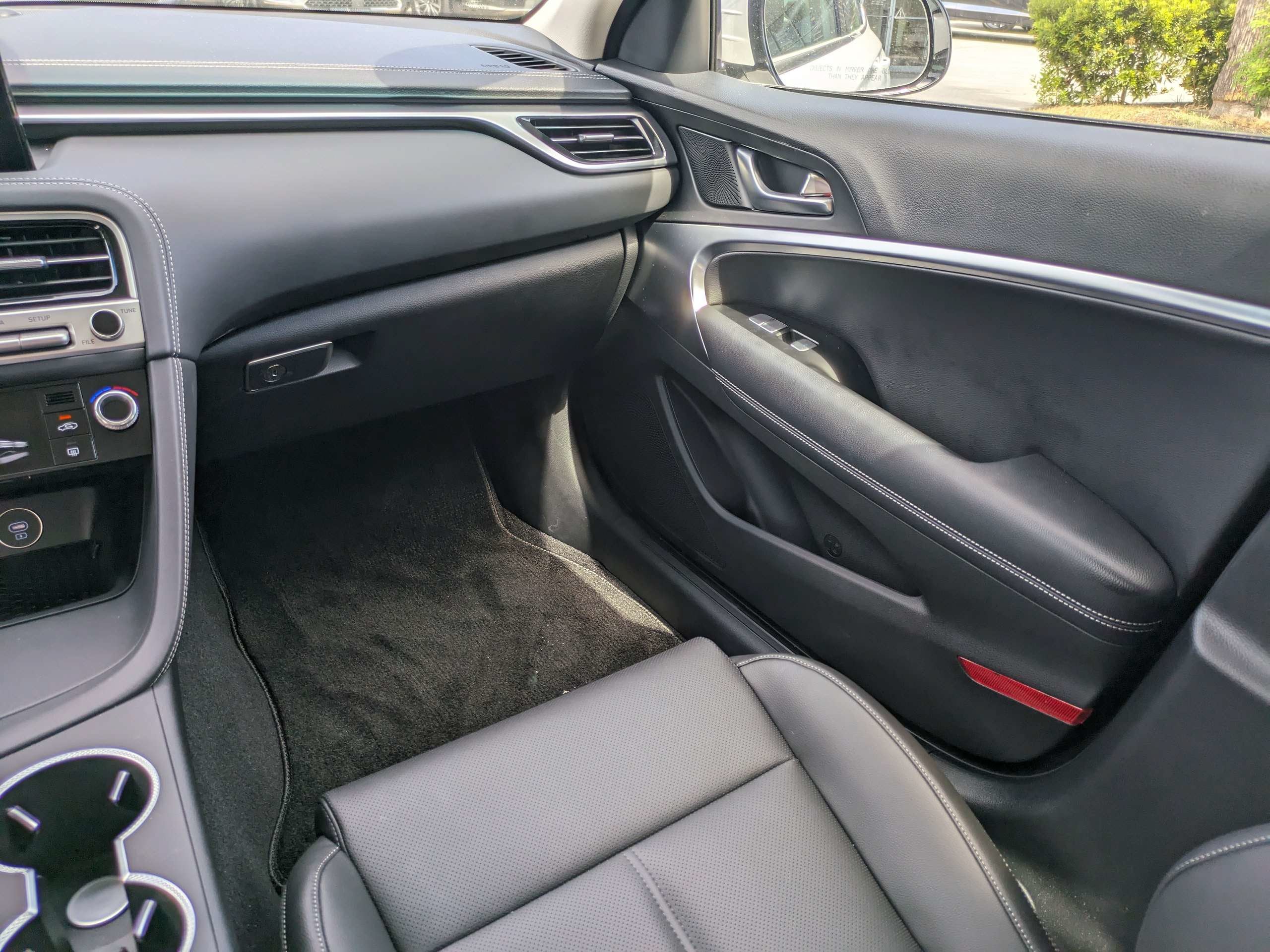 2026 GENESIS G70 Standard - Photo 17