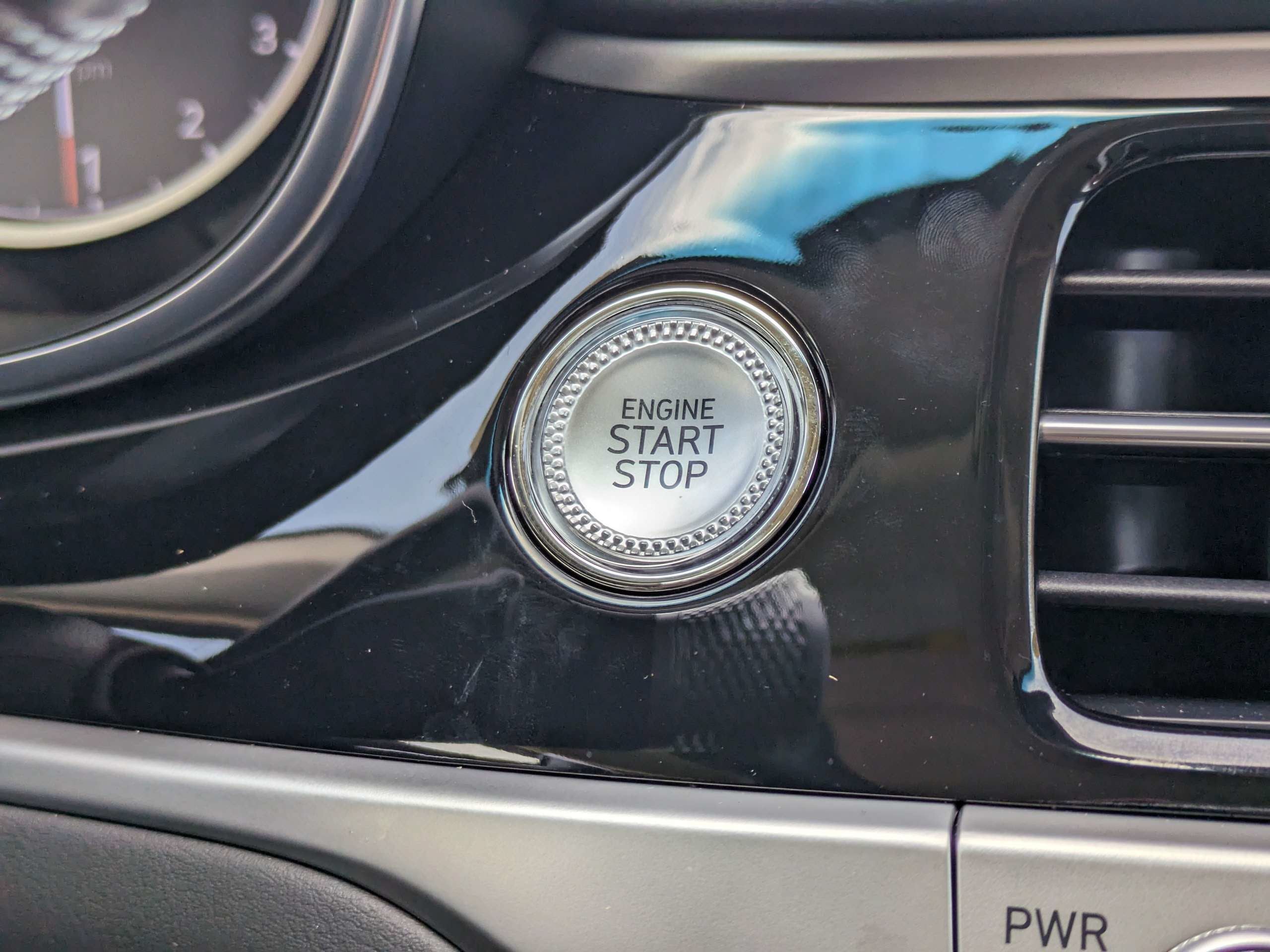 2026 Genesis G70 2.5T