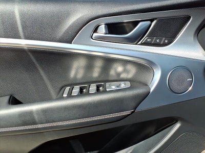 2022 Genesis G70 2.0T PRESTIGE