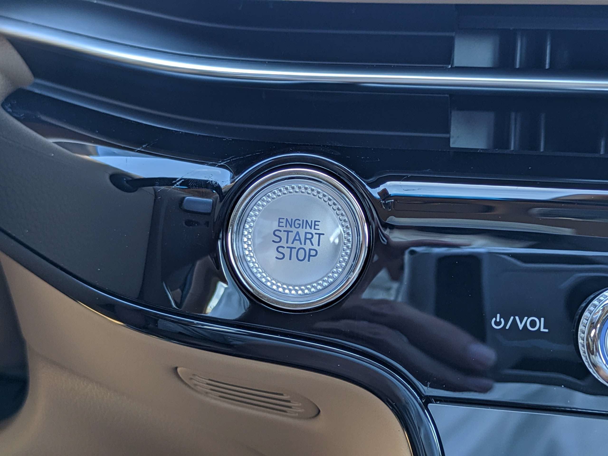2027 Genesis G80 2.5T