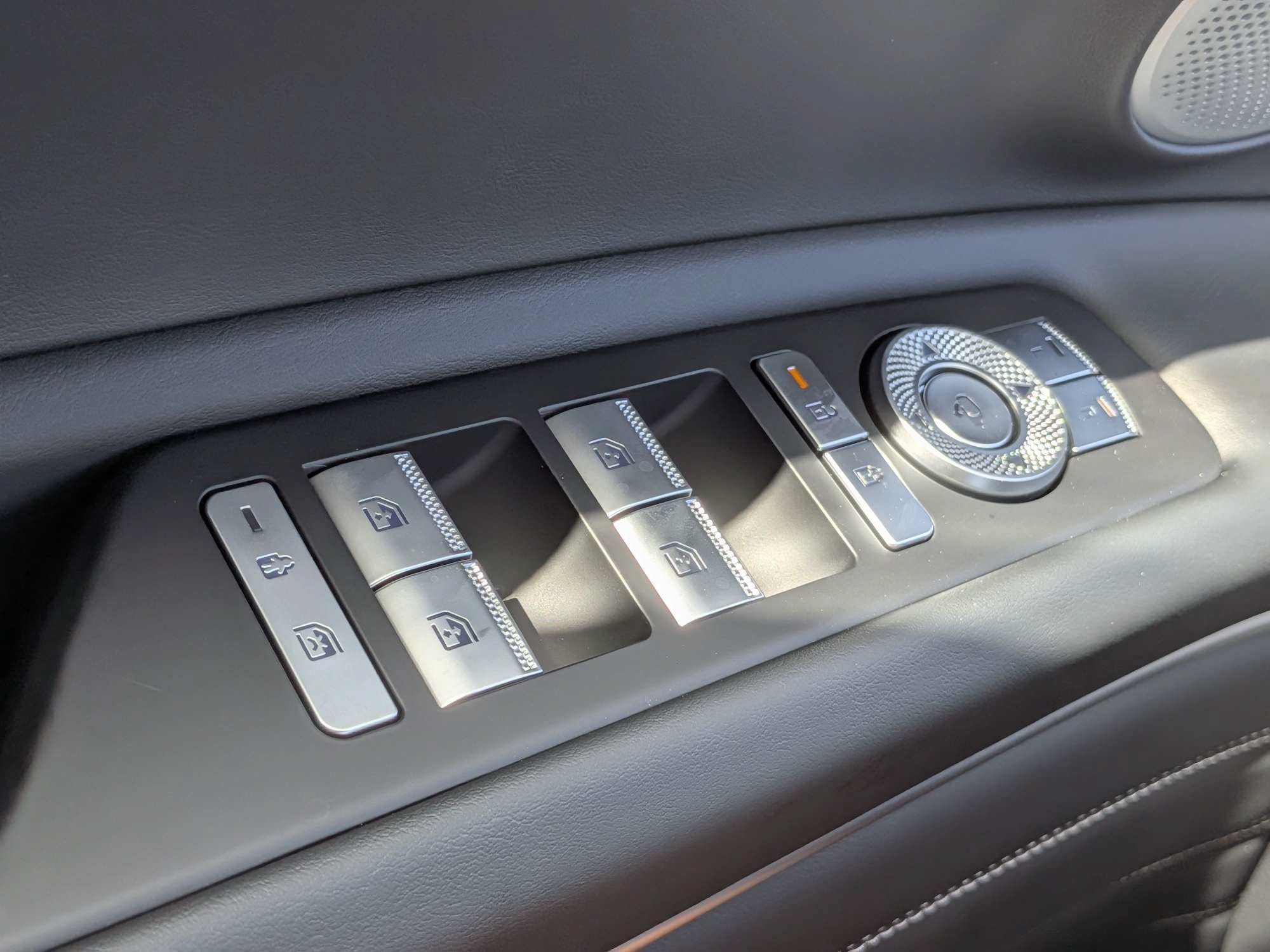 2027 Genesis GV80 2.5T Advanced