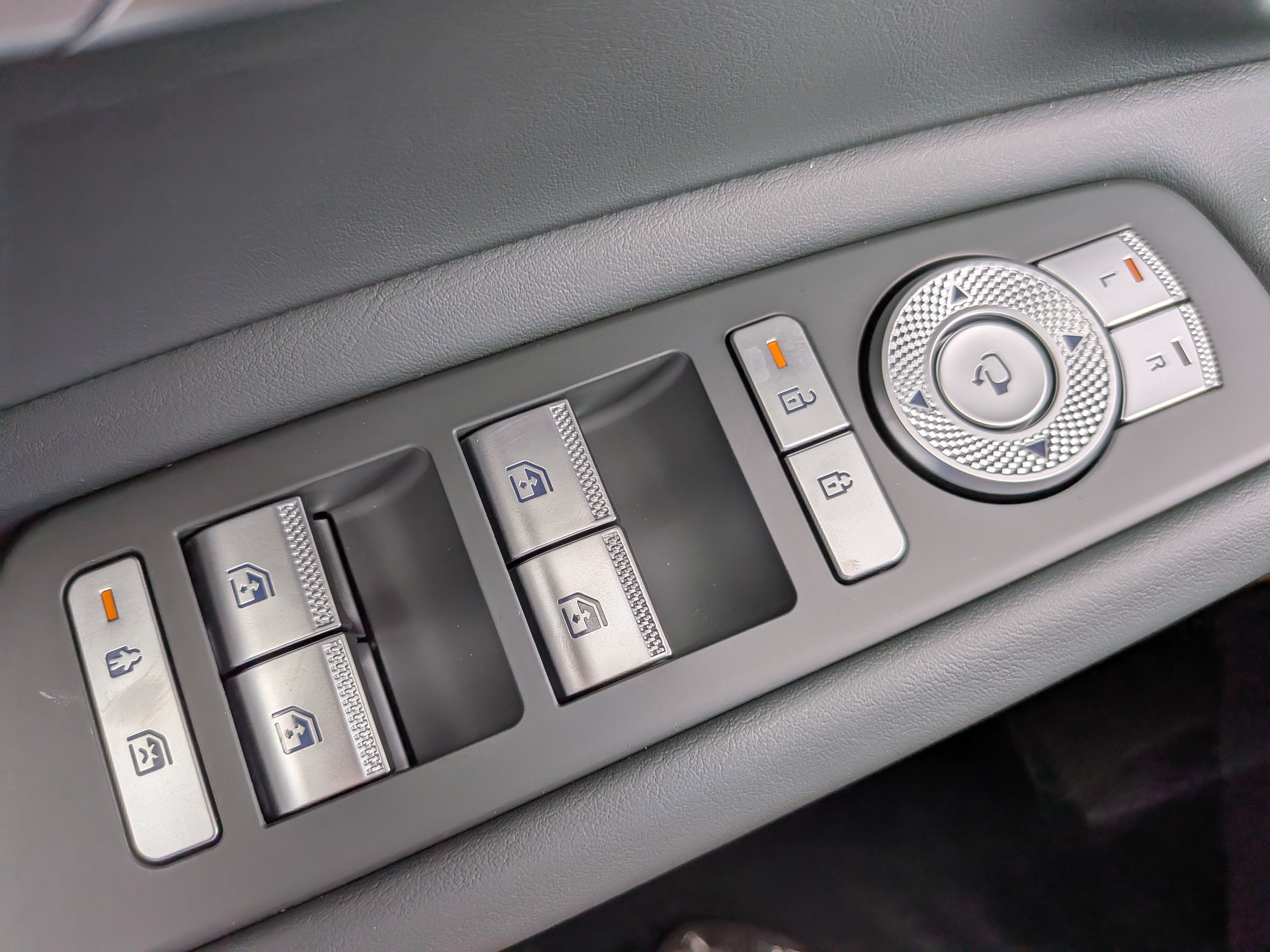 2027 Genesis GV80 2.5T Advanced