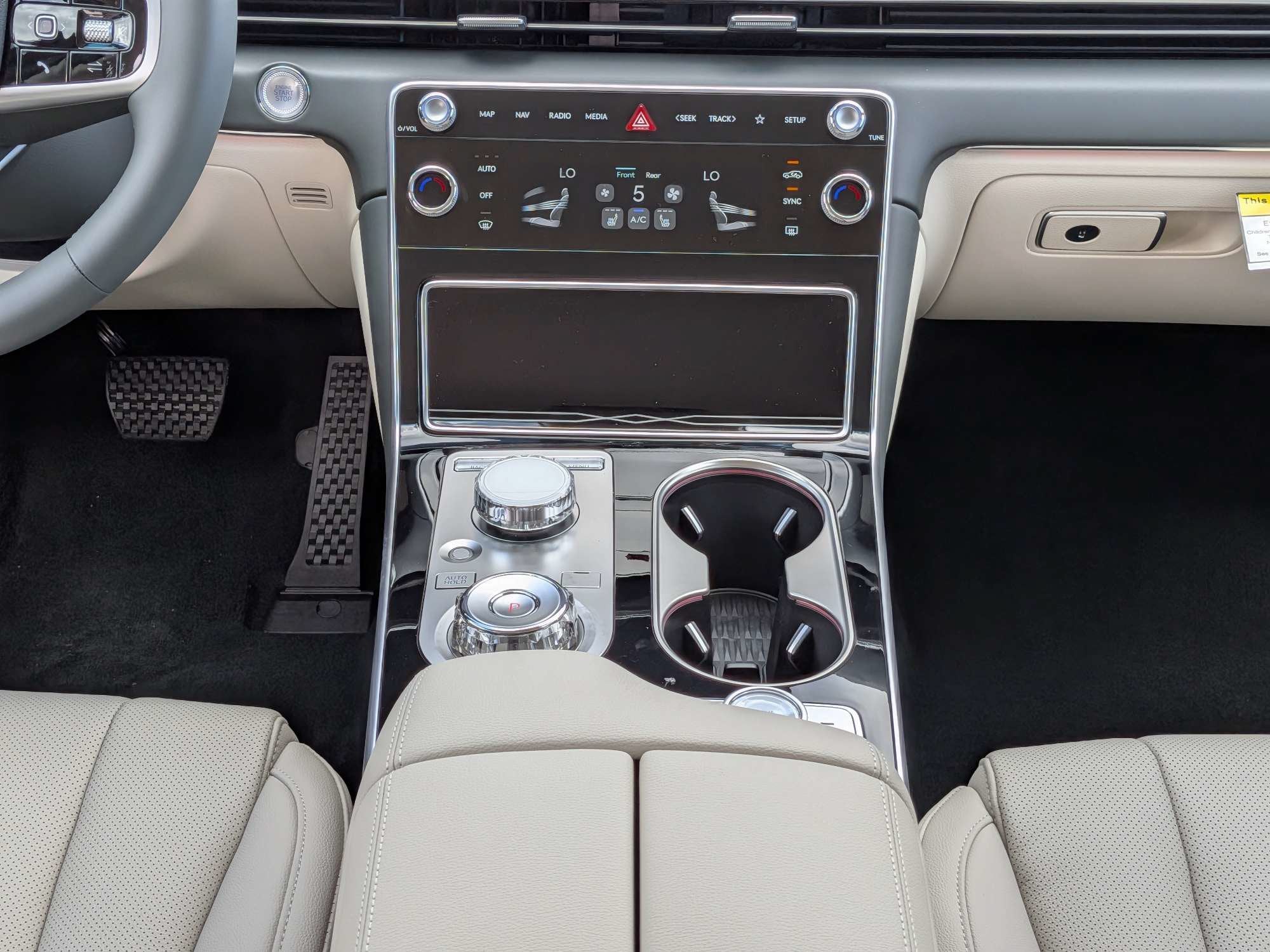 2027 Genesis GV80 2.5T