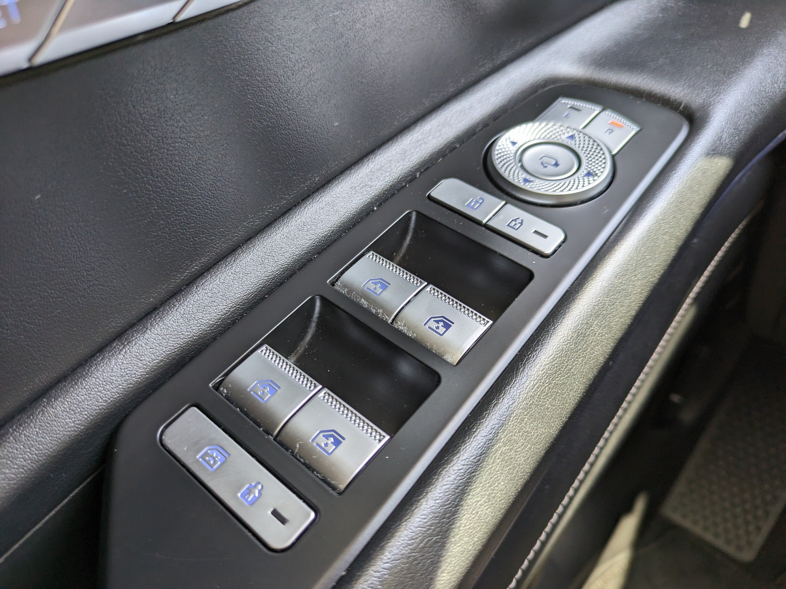 2024 Genesis GV80 Prestige Signature