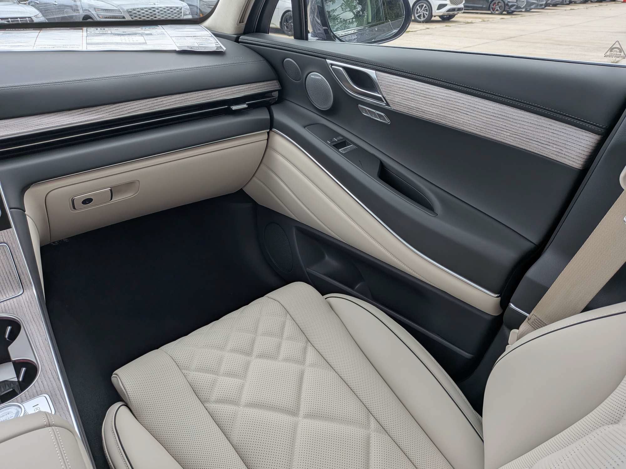 2027 Genesis GV80 3.5T Prestige