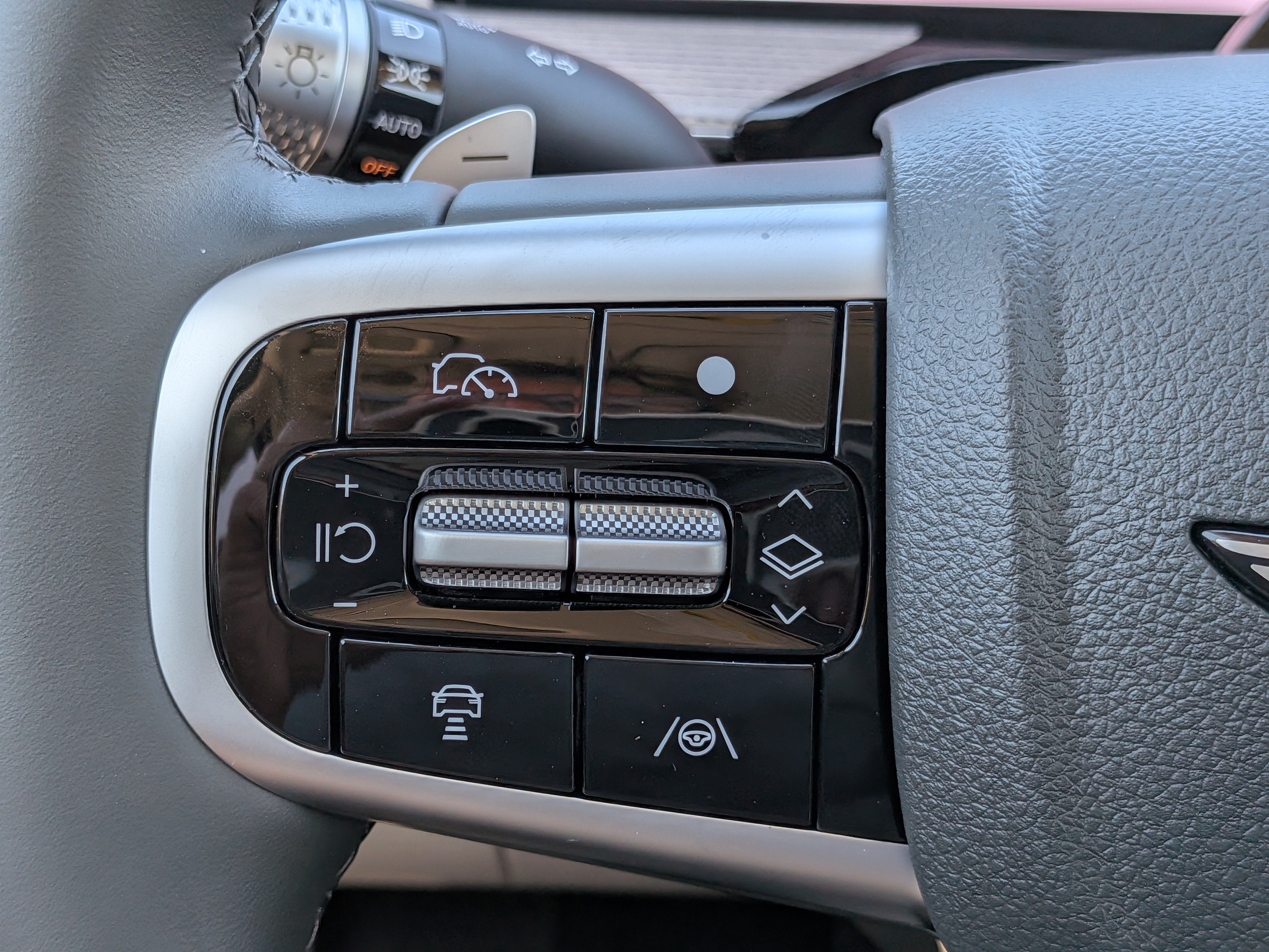 2027 Genesis GV80 2.5T Select