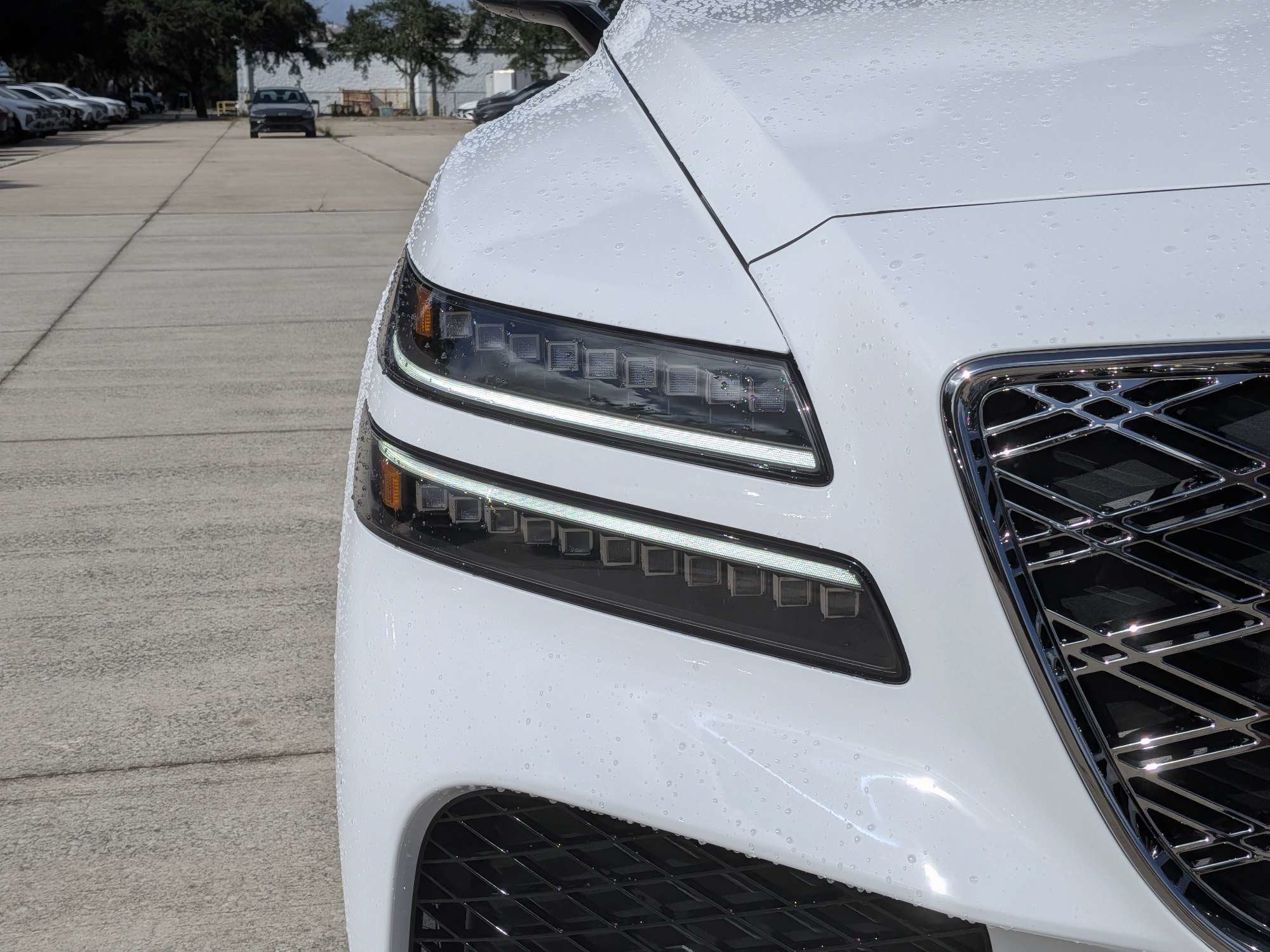 2027 Genesis GV80 2.5T Select