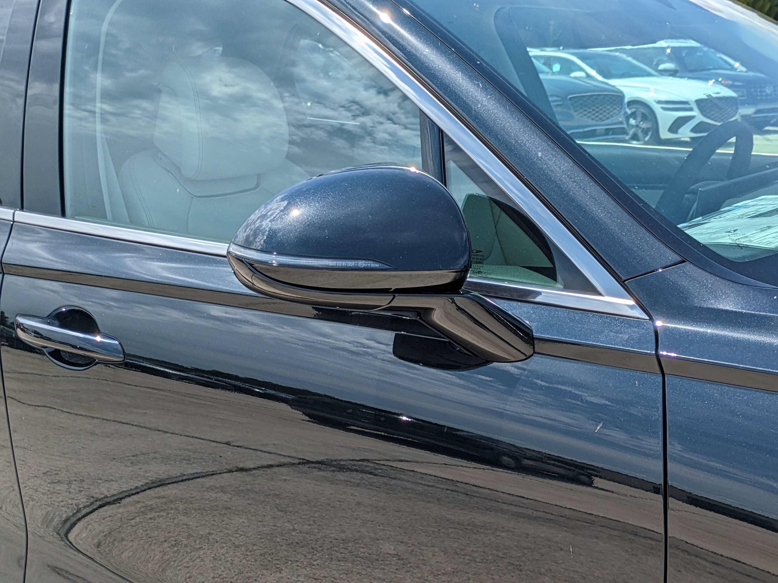 2027 Genesis GV70 2.5T
