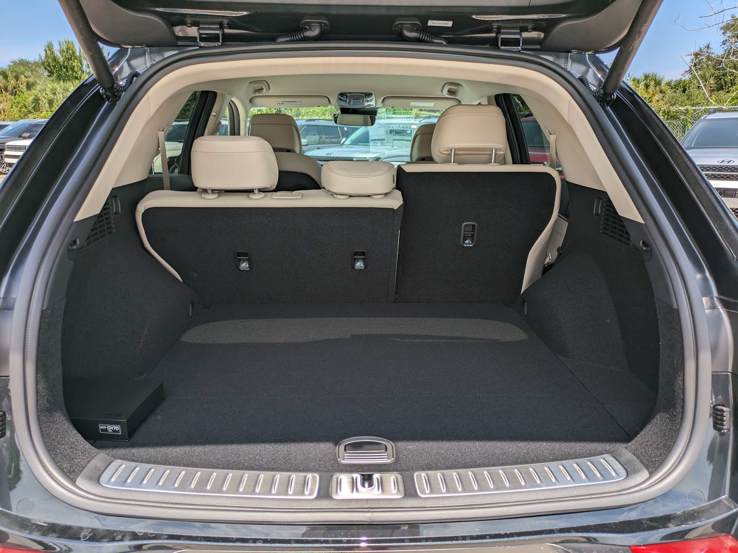 2027 Genesis GV70 2.5T