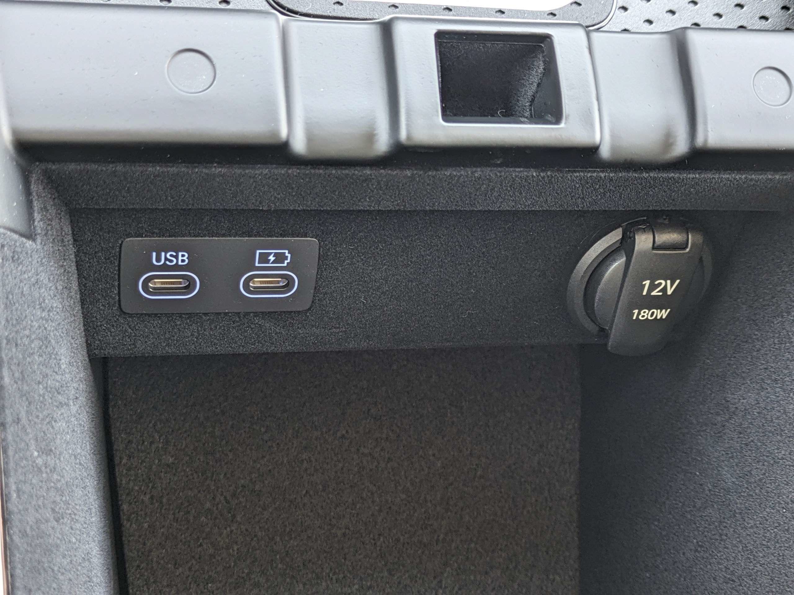 2027 Genesis GV70 2.5T