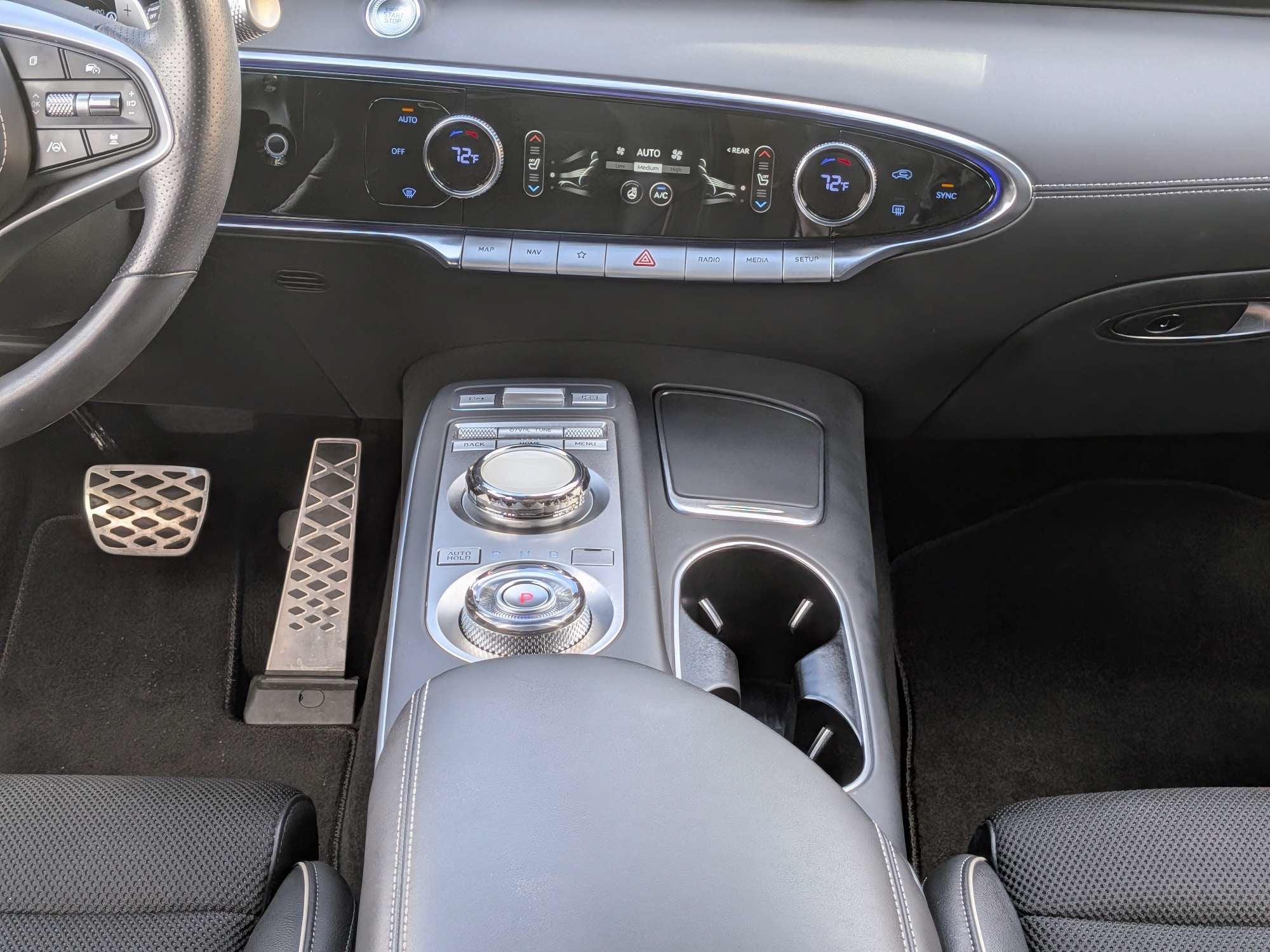 2023 Genesis GV70 2.5T