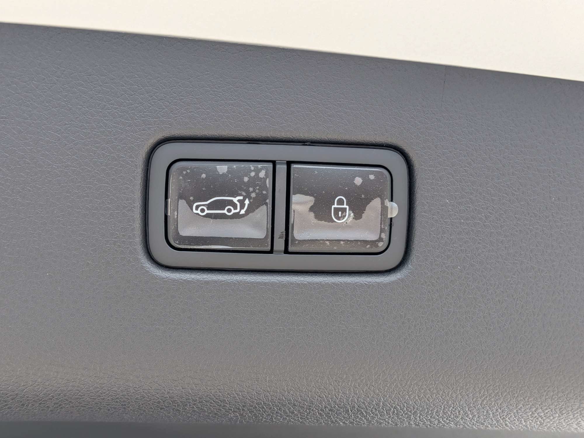 2027 Genesis GV70 2.5T Select