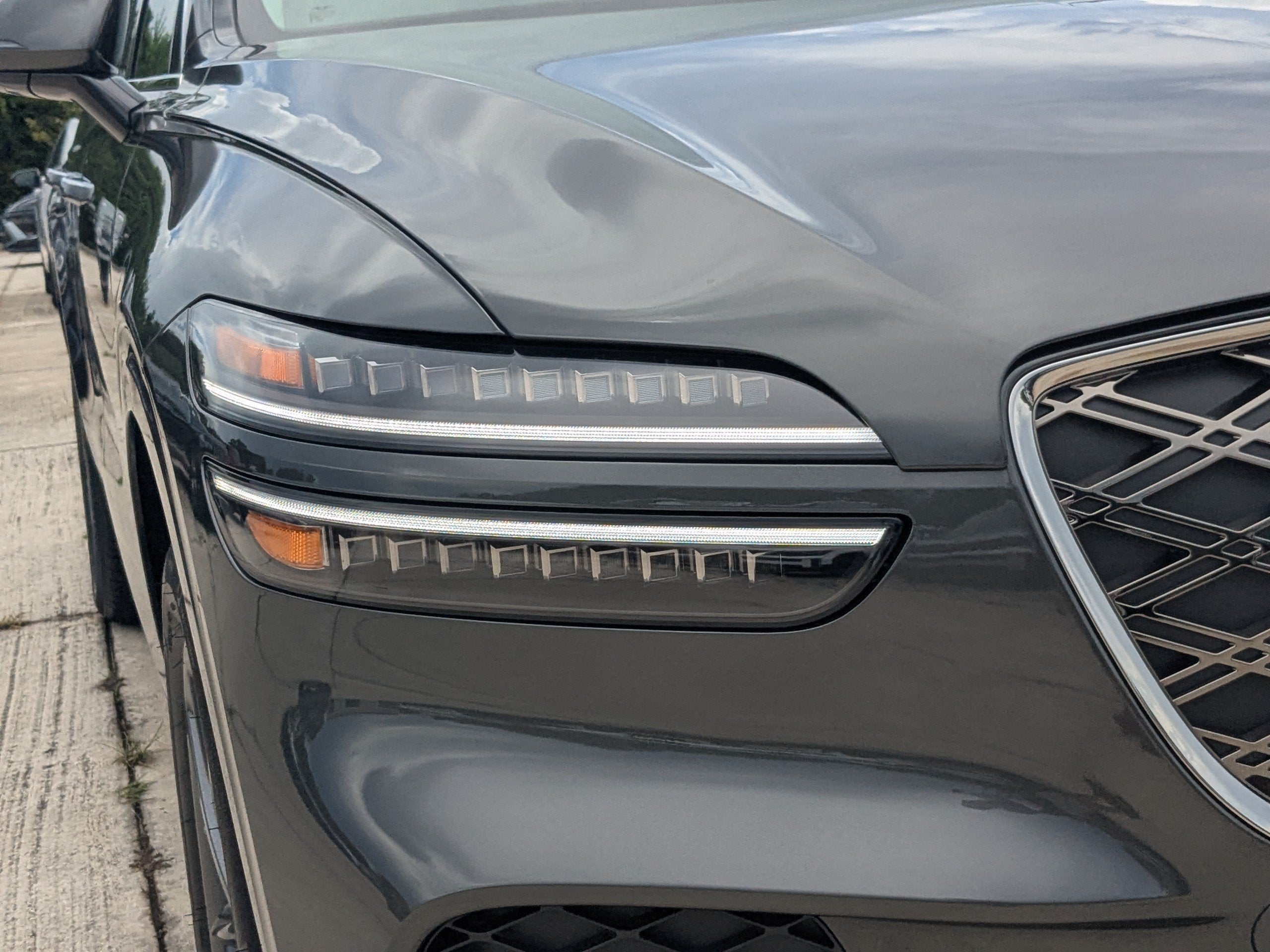 2027 Genesis GV70 2.5T Select