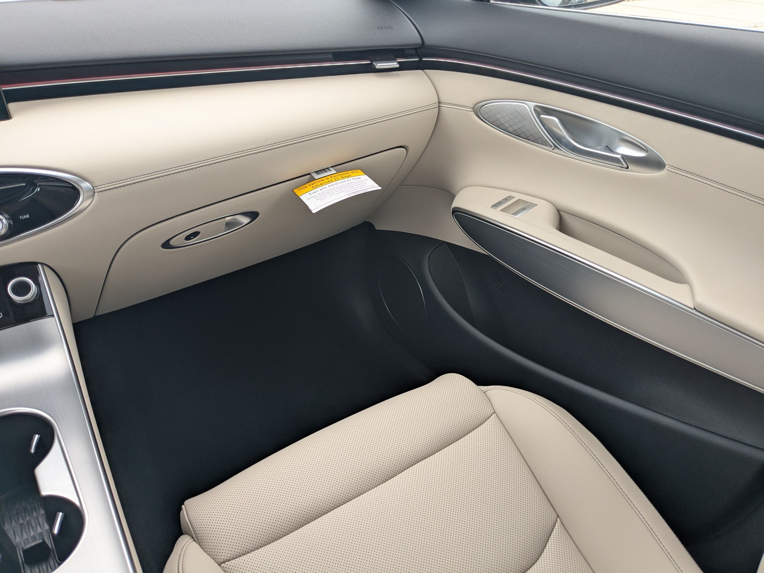 2027 Genesis GV70 2.5T Select