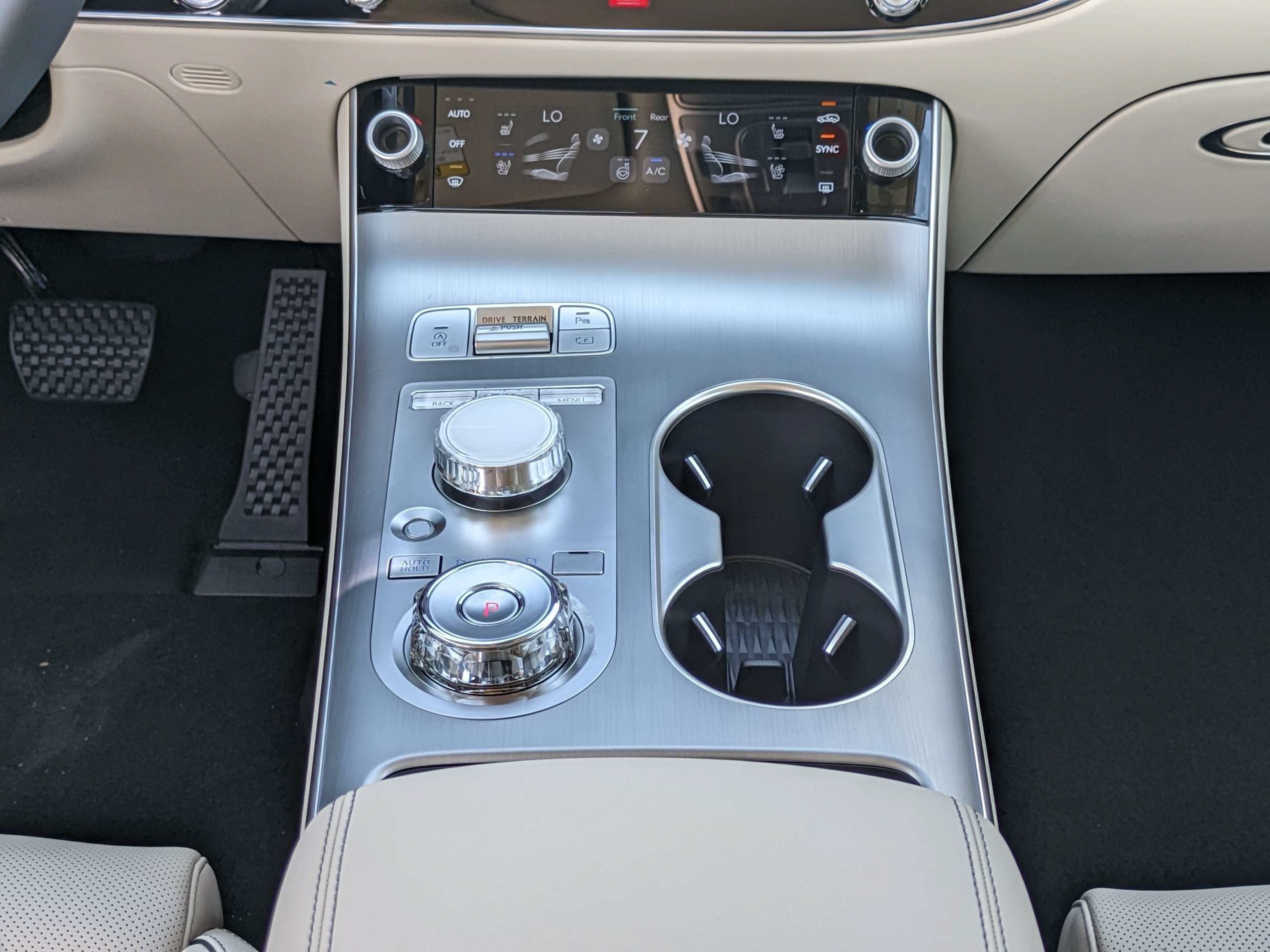 2027 Genesis GV70 2.5T Advanced