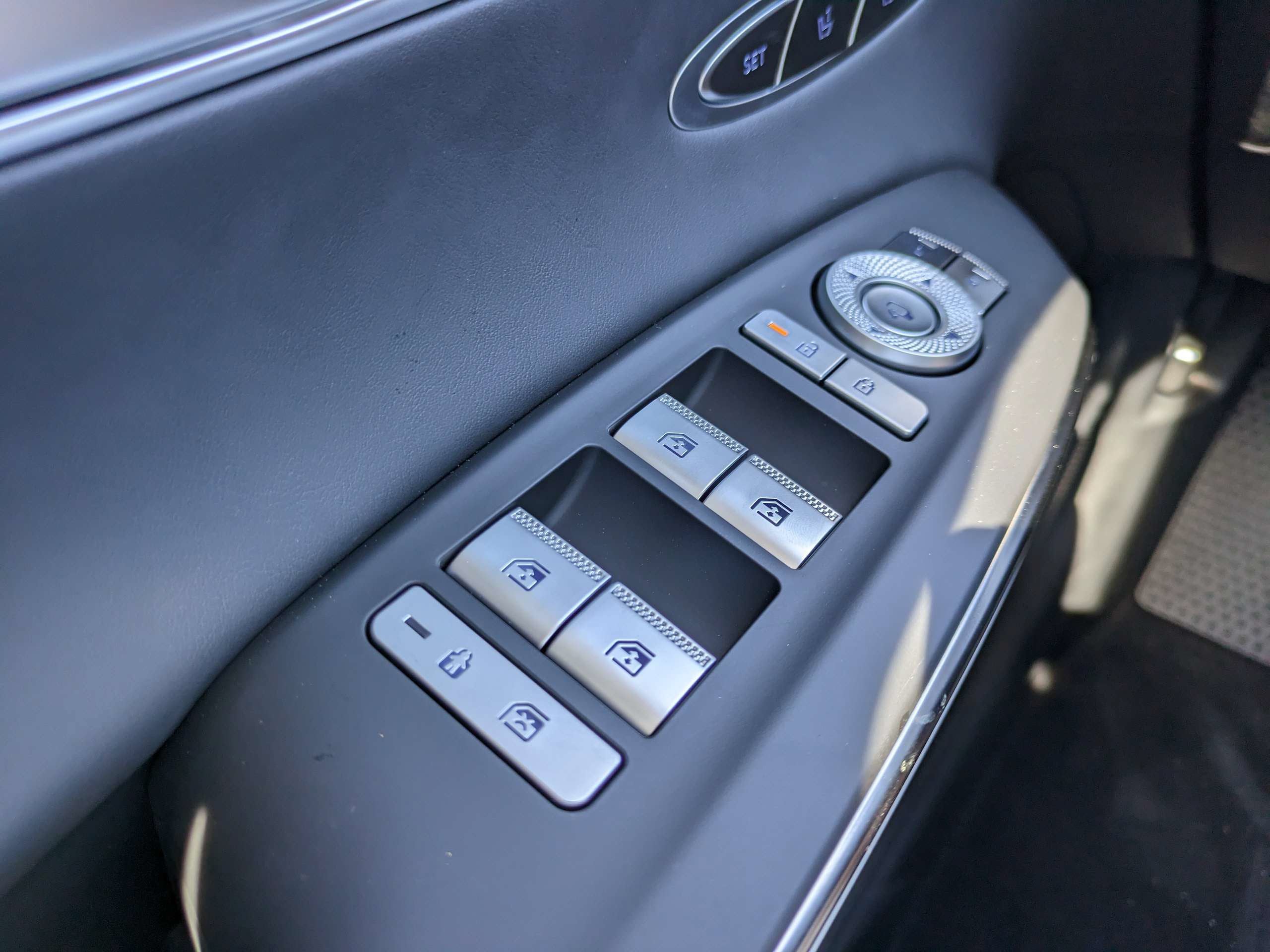 2027 Genesis GV70 2.5T Advanced
