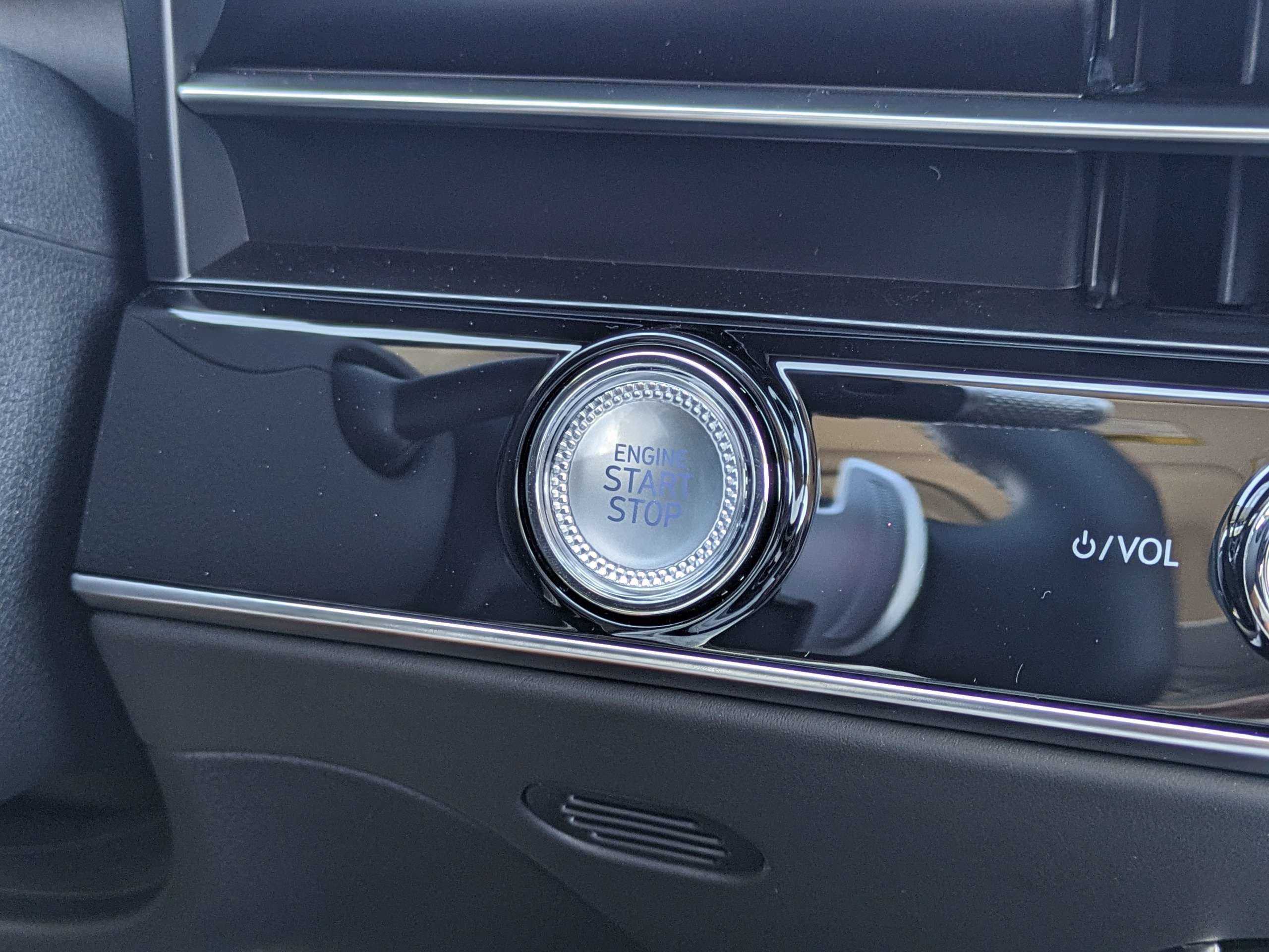 2027 Genesis GV70 2.5T Advanced