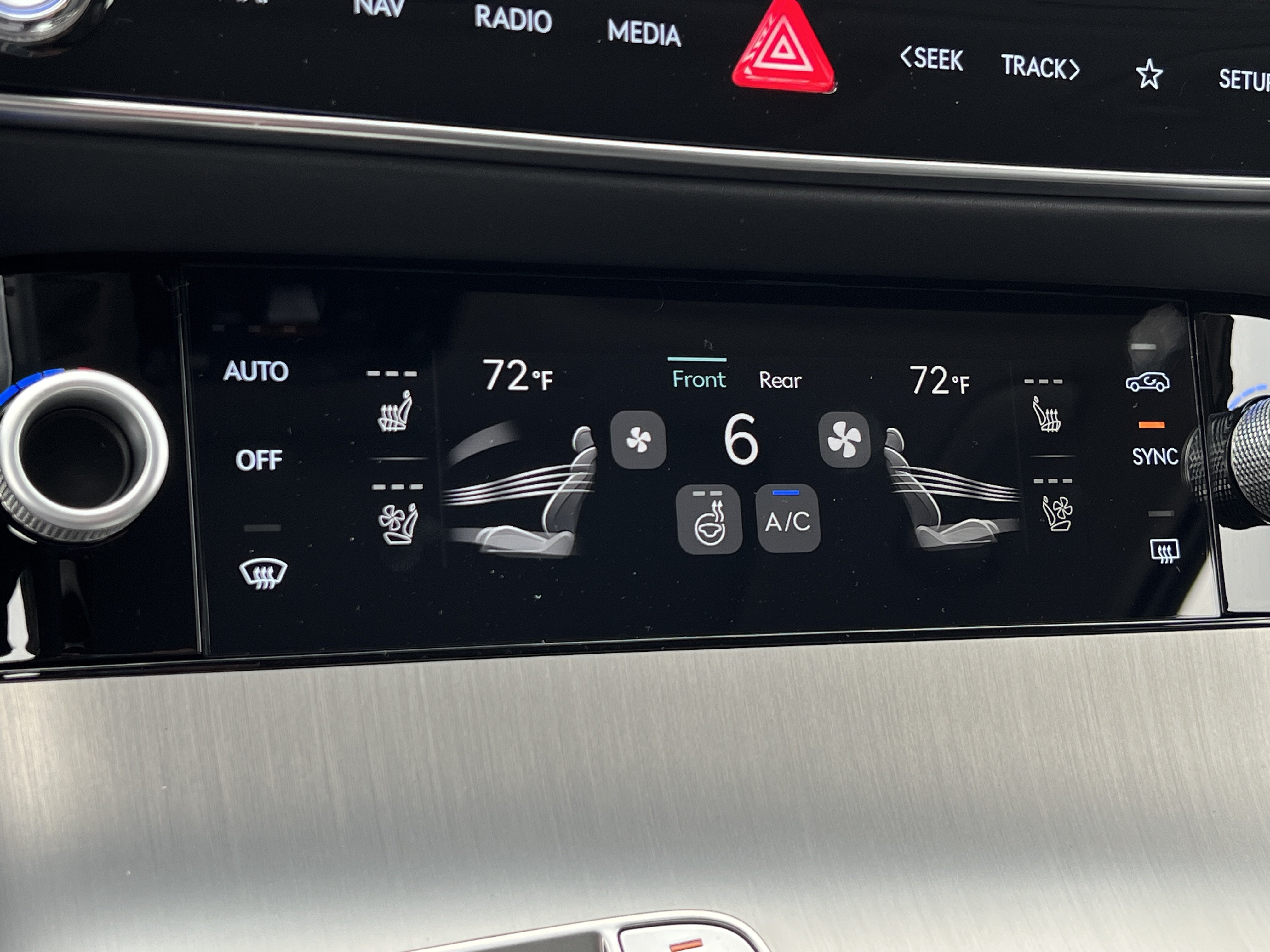 2027 Genesis GV70 2.5T Advanced